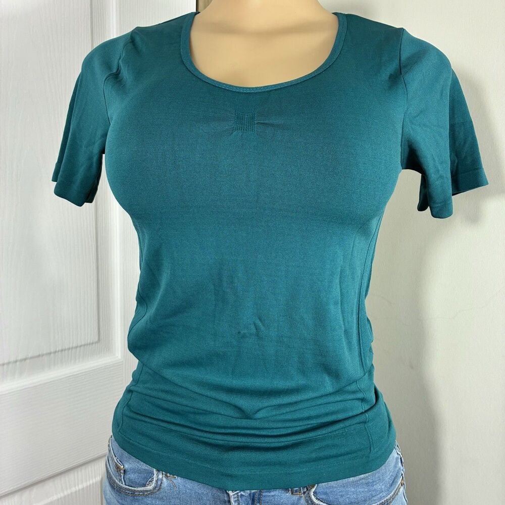 Darong Womens Fitted T-shirt One Size Stretchy Casual Office To Date Layer comfy